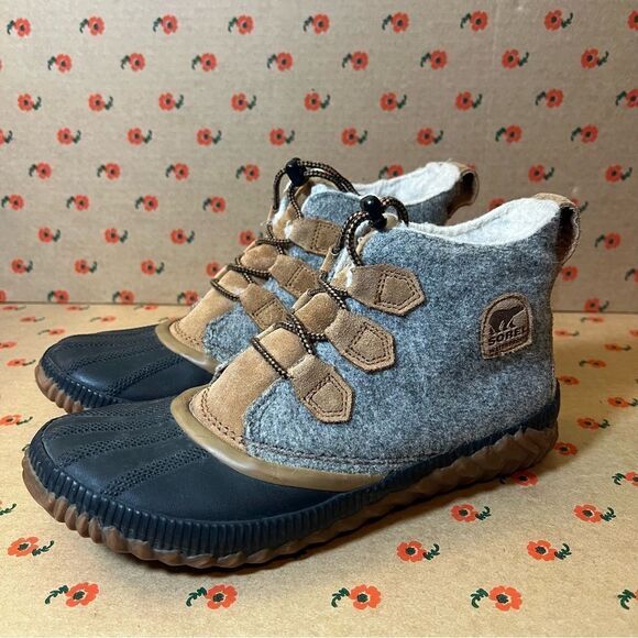 Sorel Out 'N About Plus Felt Boots Tan Gray Women’s 7 - Picture 2 of 11